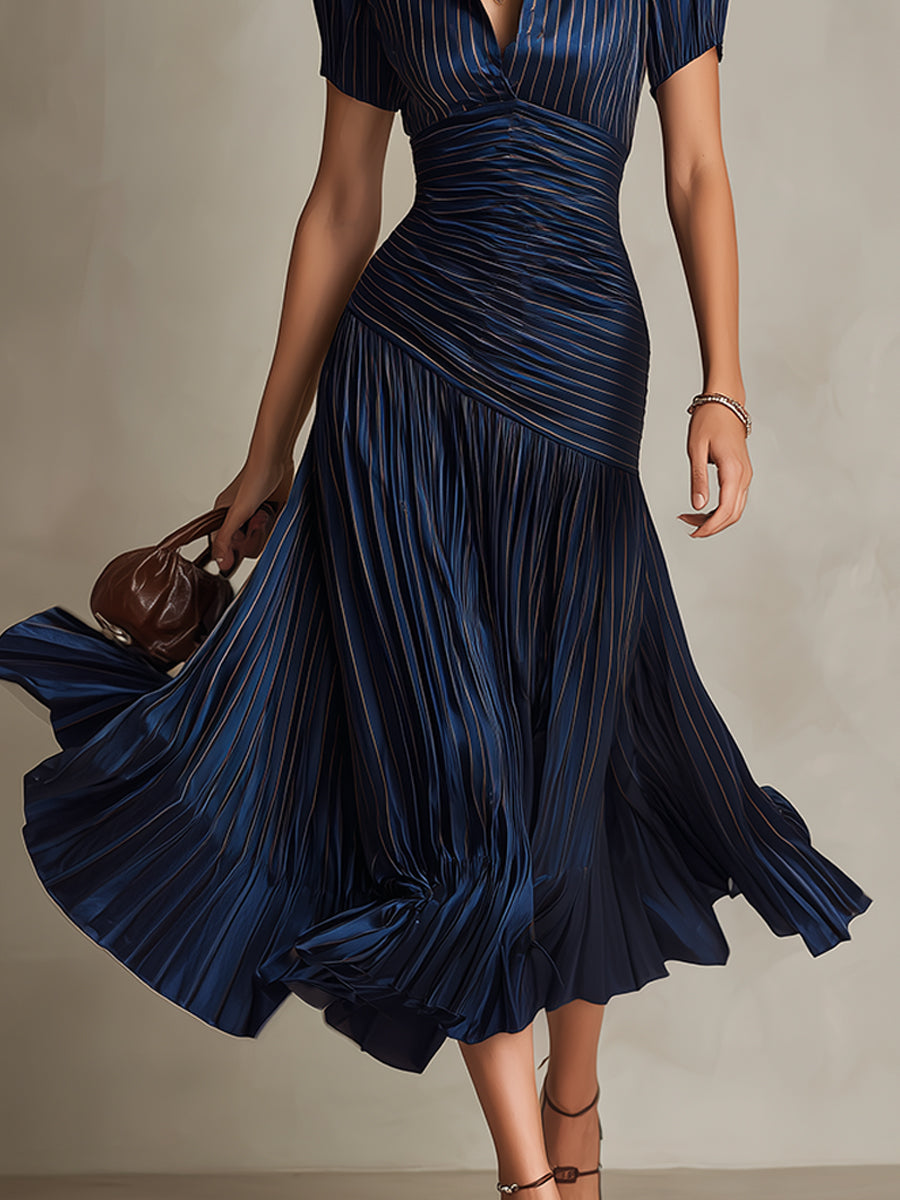 Adriana | Vestido midi de satén a rayas con encanto retro