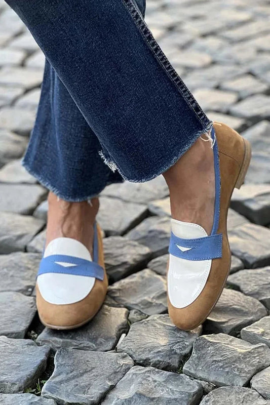 Mocasines color block en camel, blanco y celeste – estilo moderno y versátil