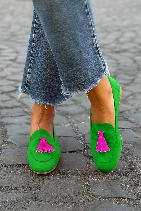 Mocasines Brielle elegantes con borlas decorativas