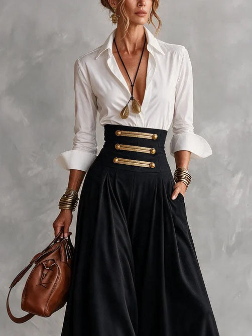 AMBRA | Elegante conjunto con camisa blanca y falda de cintura alta con botones dorados