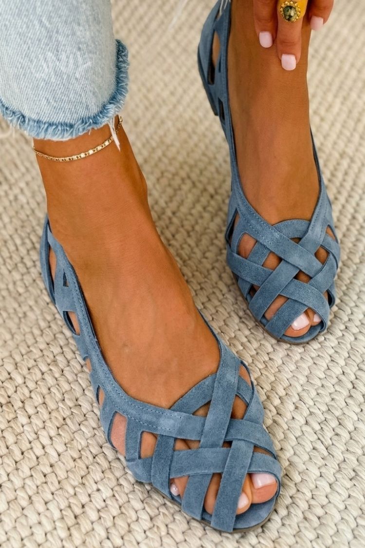 Azzurra | Sandalias trenzadas vibrantes de diseño elegante