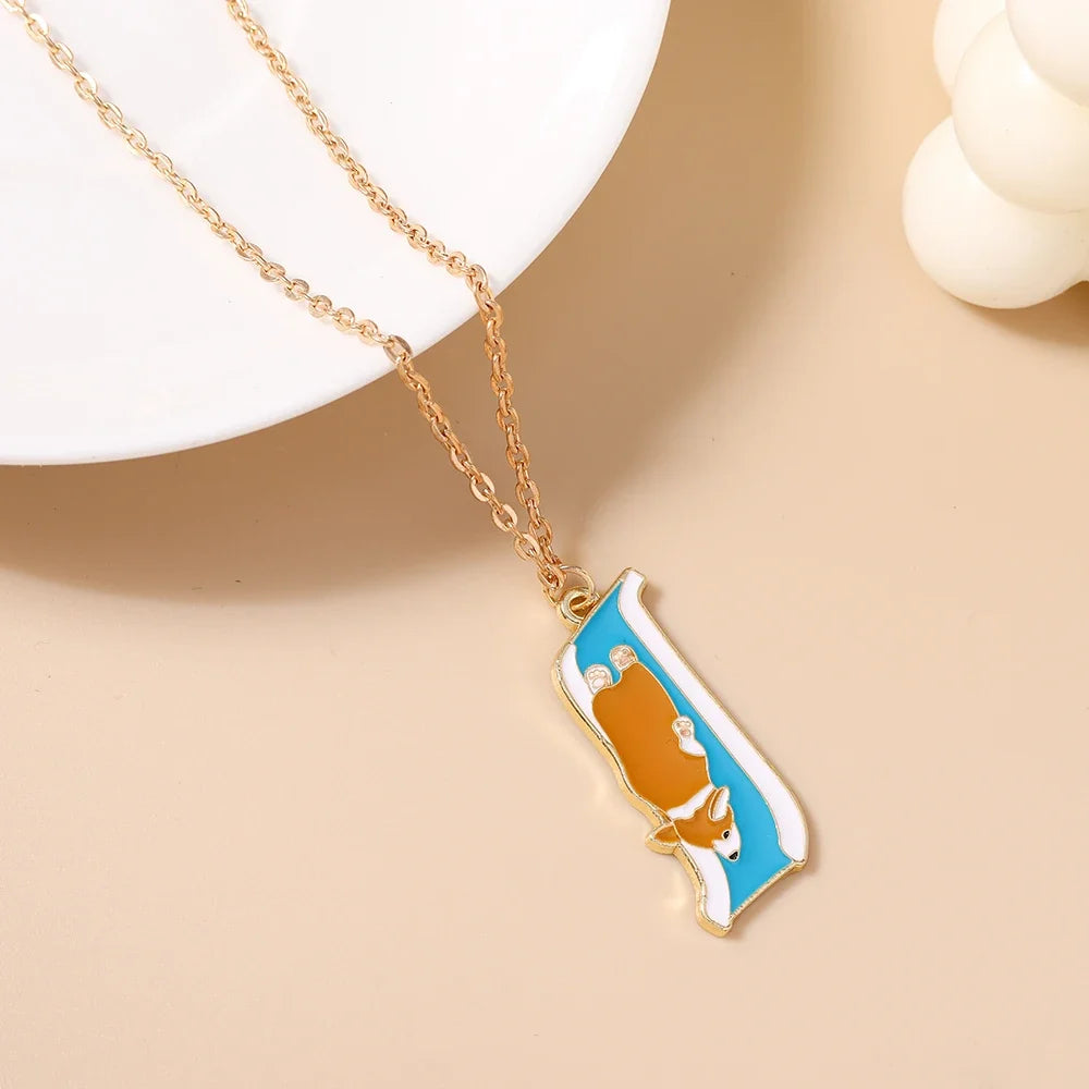 Collar con colgante en forma de perro