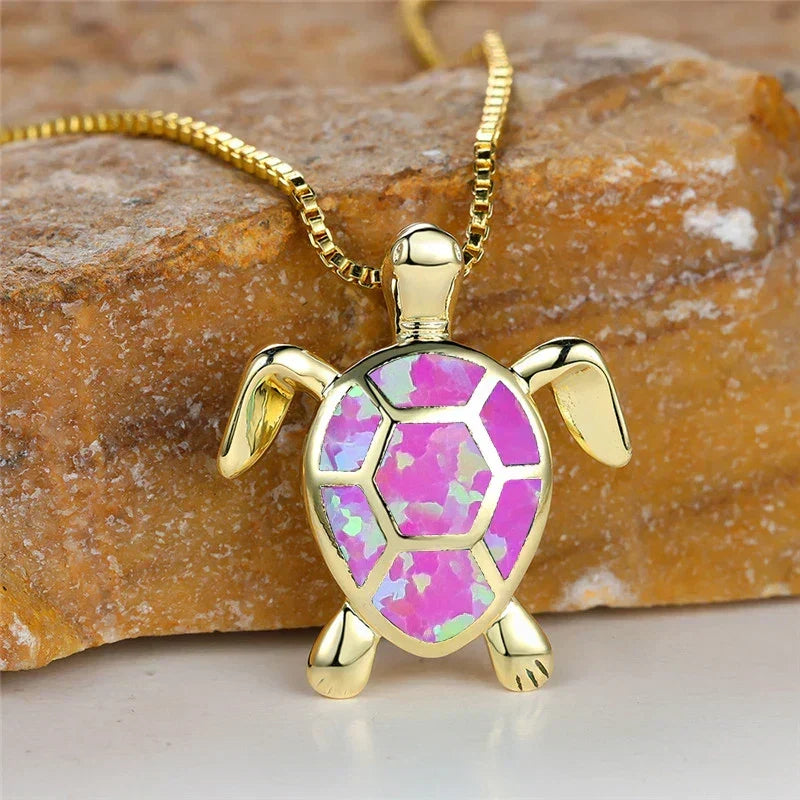 Collar con colgante en forma de tortuga de ópalo verde