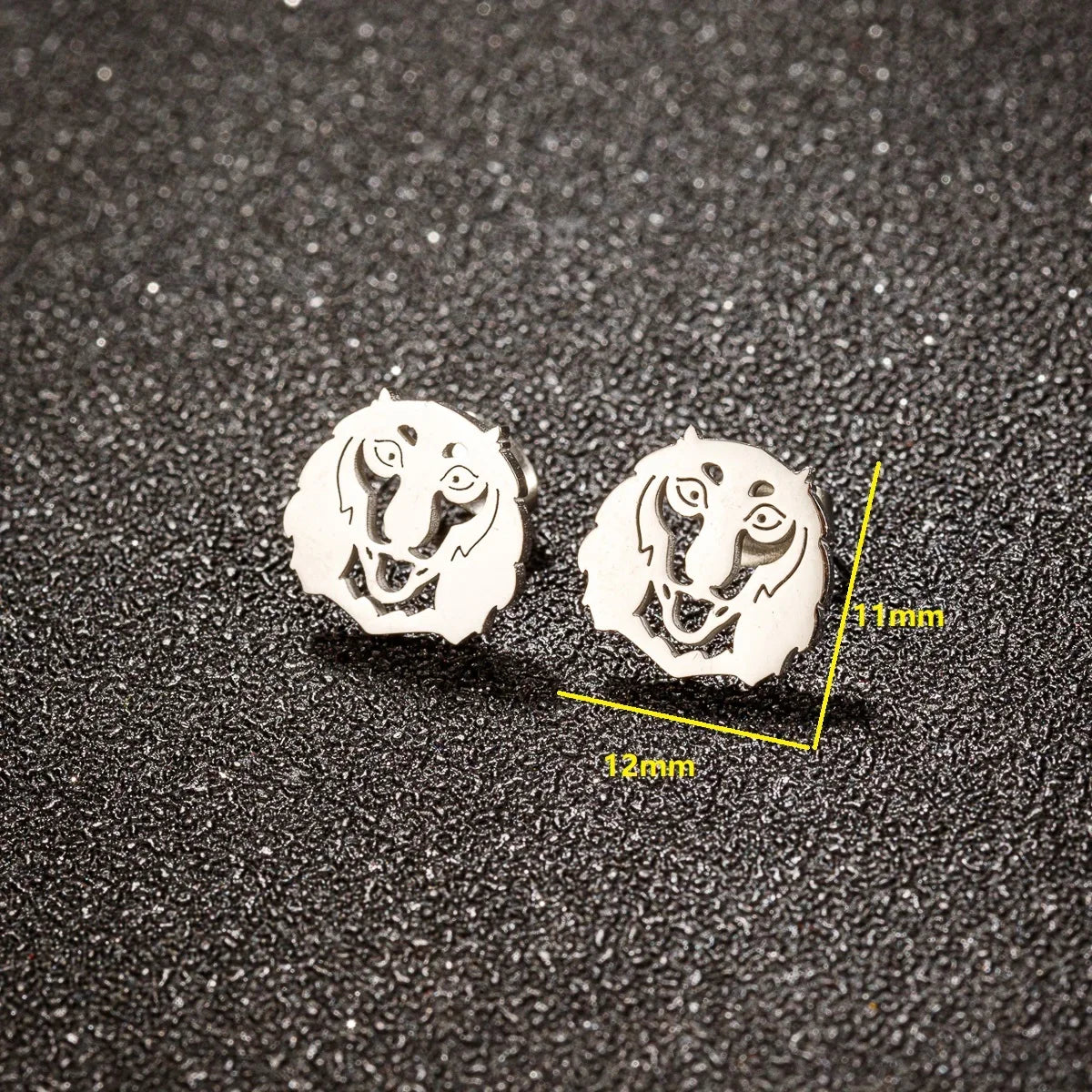 Pendientes de botón con diseño de perro