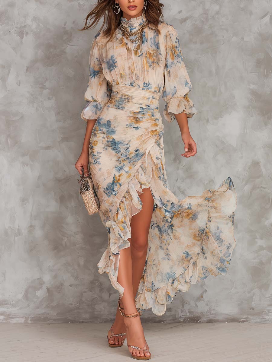 Vestido maxi beige de gasa con cuello alto, estampado floral efecto pintura al óleo y dobladillo asimétrico