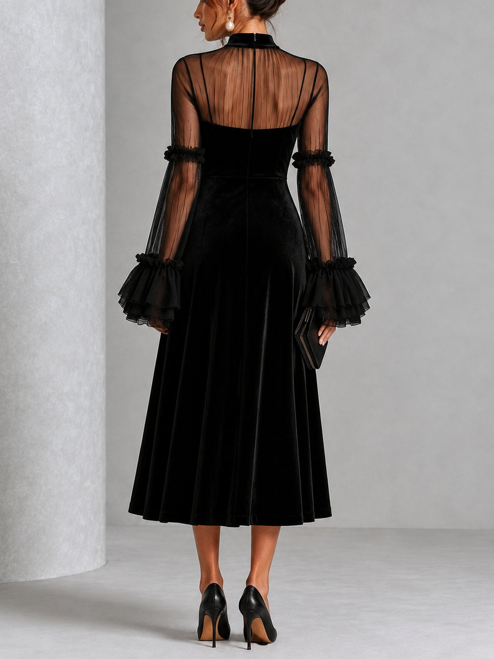 KATERINA | Elegante vestido midi plisado de terciopelo y malla