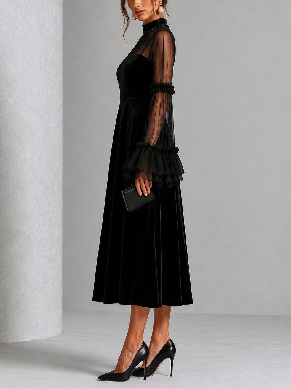 KATERINA | Elegante vestido midi plisado de terciopelo y malla