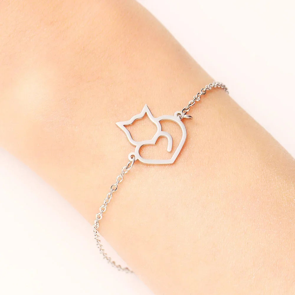 Gatto | Elegante pulsera con corazón afectuoso