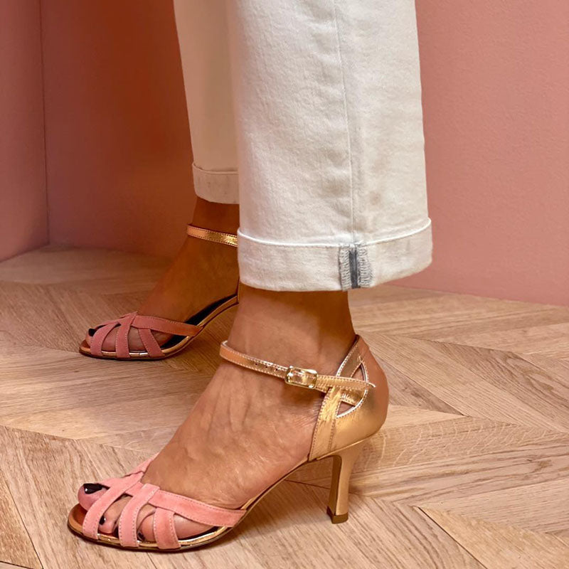 Aurelia | Sandalias Glamour Oro Rosa – Elegancia y Brillo para Cada Look