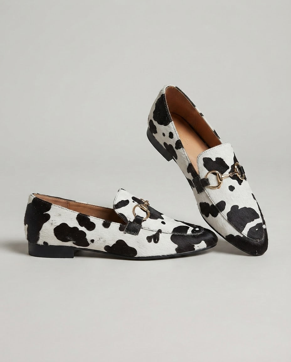 Mocasines de pelo con estampado de leopardo en blanco y negro
