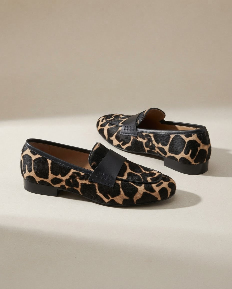Mocasín Giulia para mujer — elegante estampado de jirafa y damasco