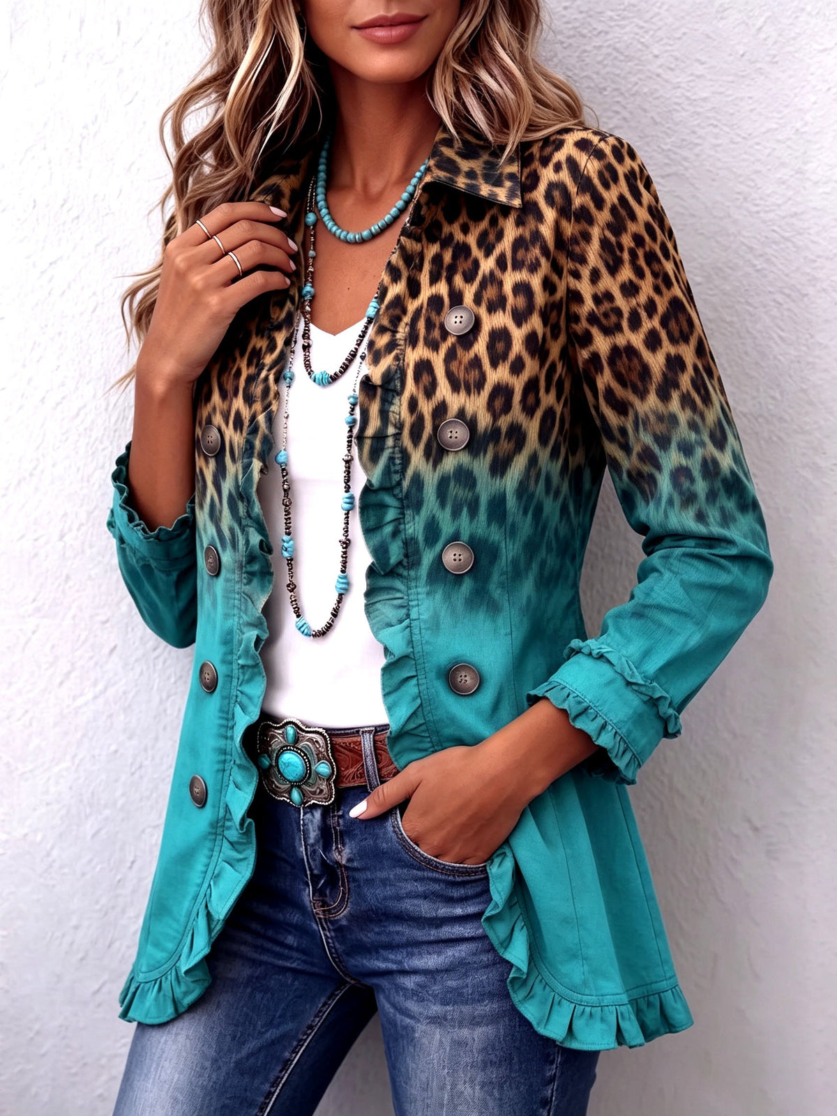 Mercedes | Blazer verde con estampado de leopardo