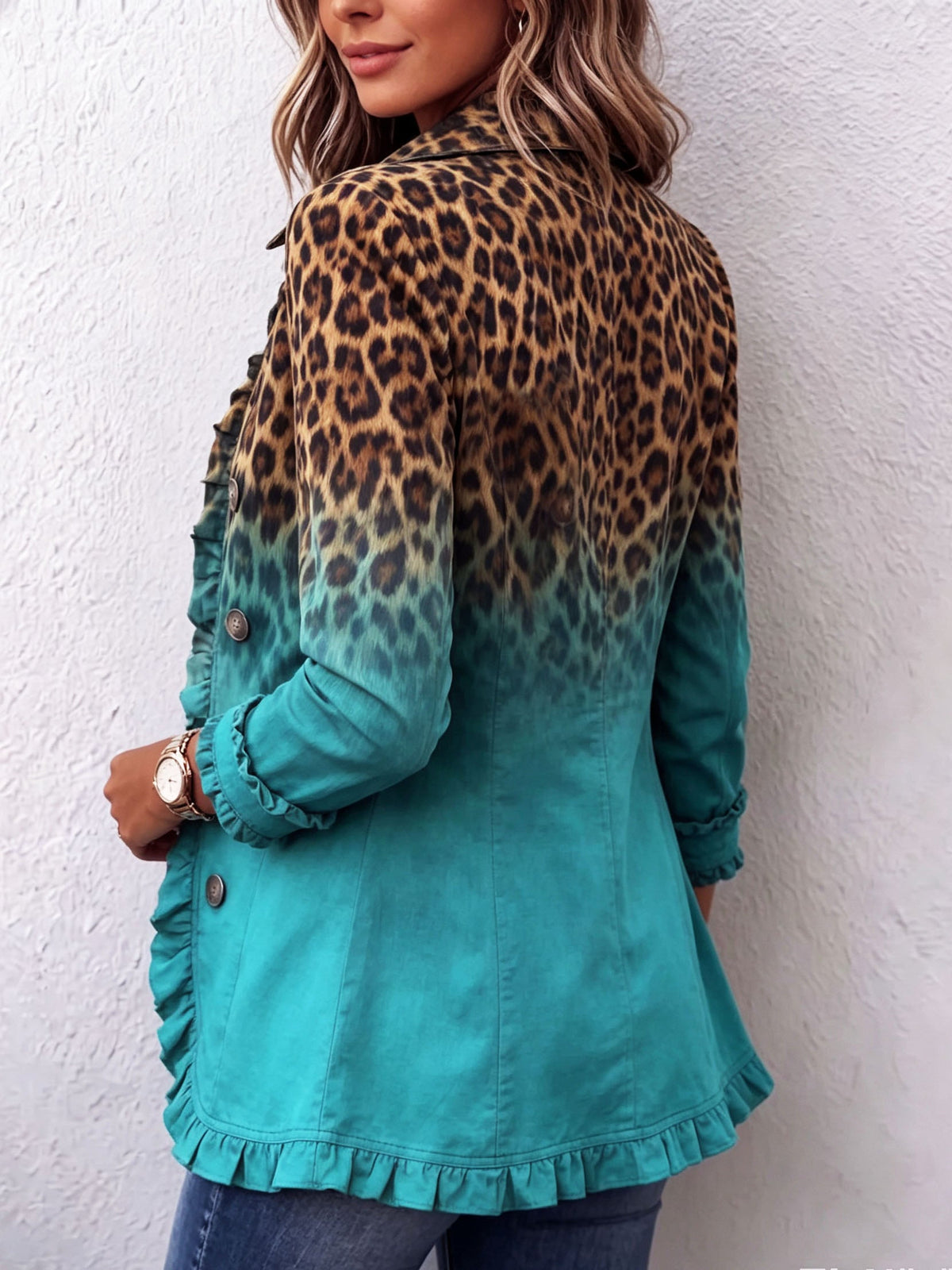 Mercedes | Blazer verde con estampado de leopardo