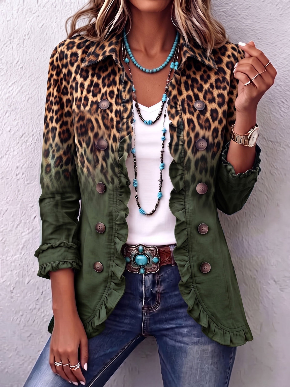 Mercedes | Blazer verde con estampado de leopardo